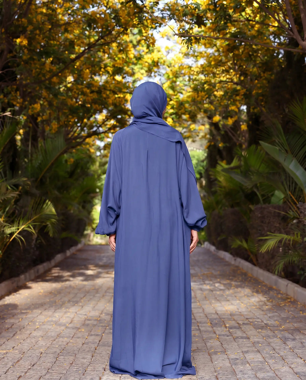 Hajar Isdal - إسدال هاچـر